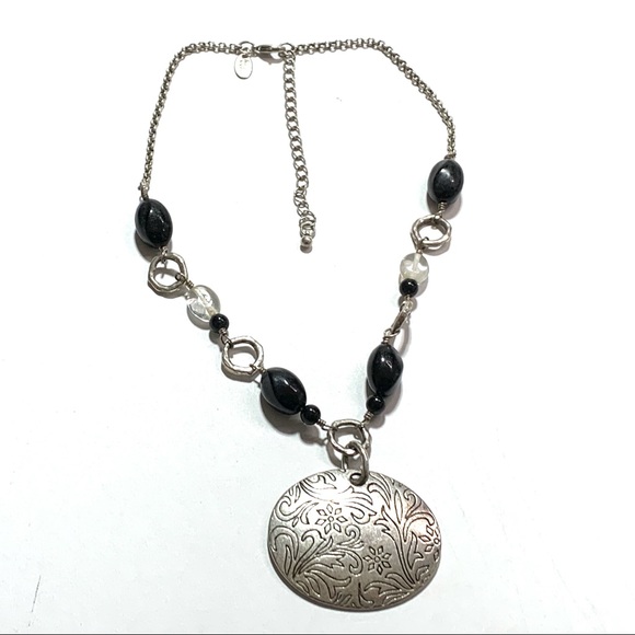 5/$25 Lia Sophia OUTLAW Pendant Necklace Oval Embossed Black Clear Silver Tone